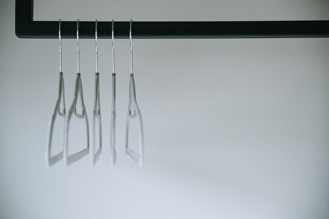 Bare pe două niveluri — Dressing la comandă, Normand Mobilier